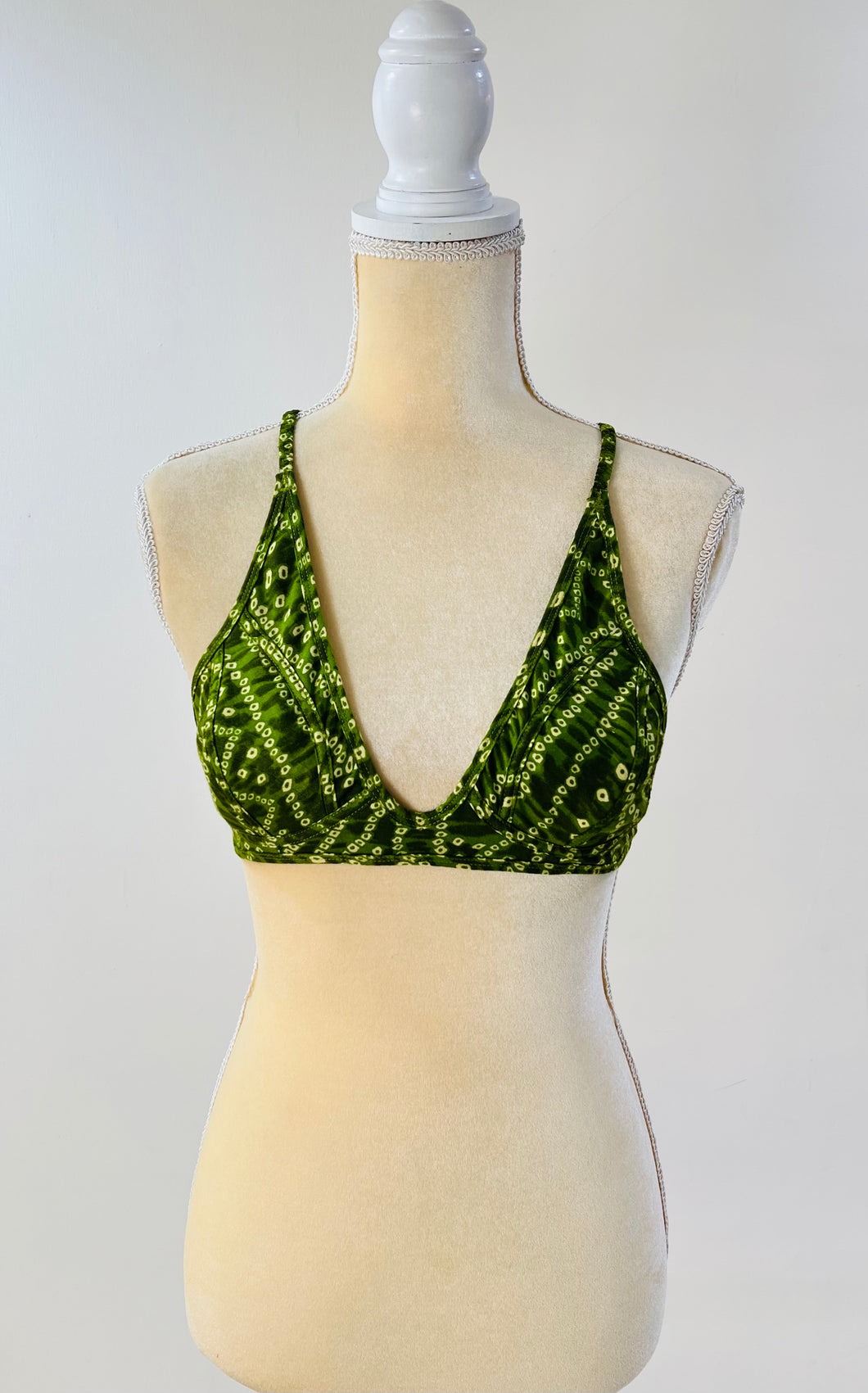 Migaila, the scoop neck bra